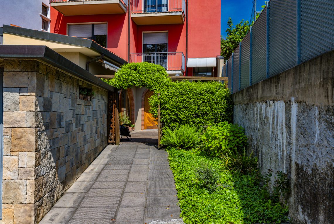_JCI5703